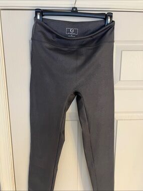 G by Giuliana Charcoal Textured Leggings